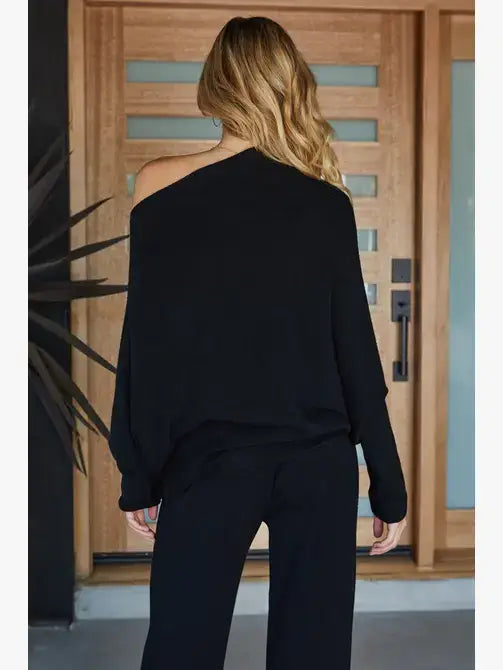MILIO MILANO | ASYMMETRICAL SWEATER